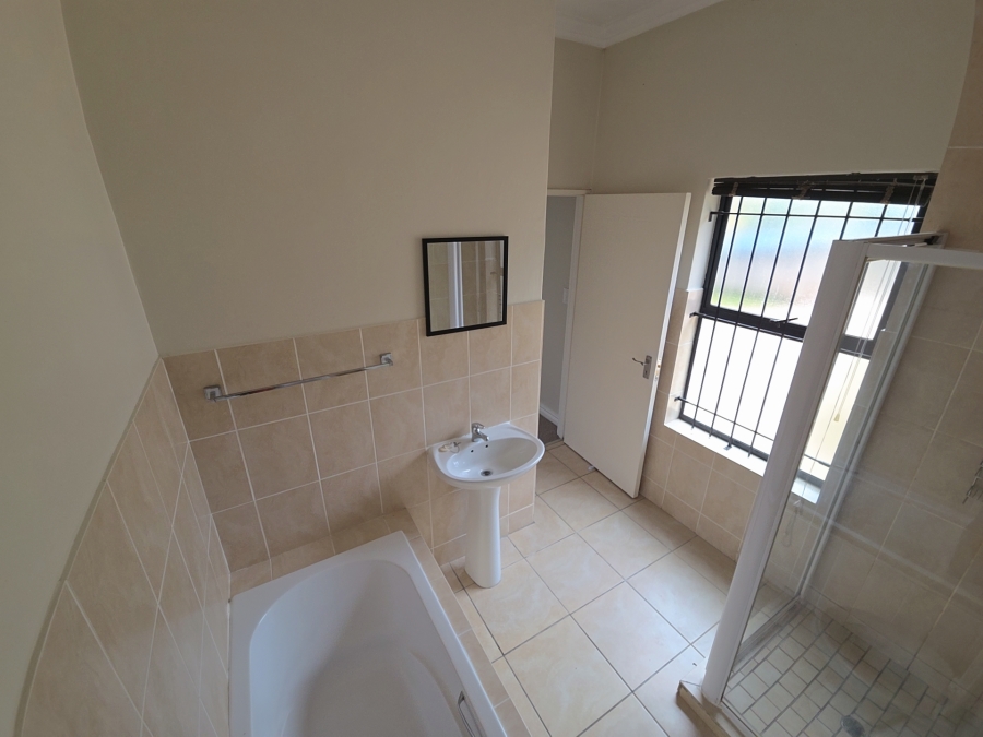 To Let 1 Bedroom Property for Rent in De Wijnlanden Residential Estate Western Cape